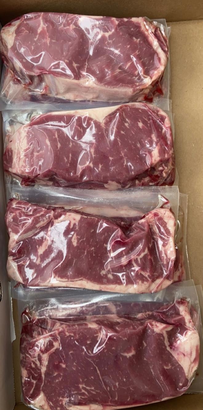 14 oz NY Strip Steak, Boneless, Center Cut, USDA Choice Angus Beef - Martinelli Meats LLC